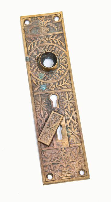Authentic Late 1800's Offering 2 Patina Finish Variations Early 1900's Victorian Style Pressed Brass Door Knob Backplate With Key Hole