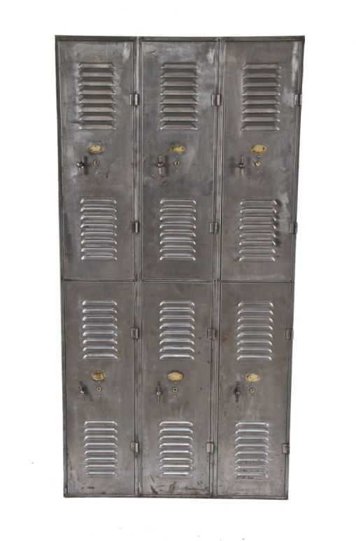 hard to find and highly desirable c. 1918 vintage american freestanding  six-unit heavy gauge steel locker with t-handles
