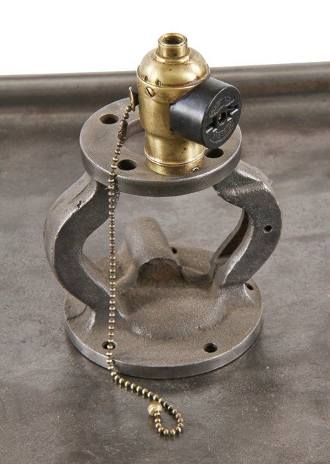functional early 1920's american industrial "no. 3193" combination hubbell brand double outlet incandescent lamp socket with pull-chain 