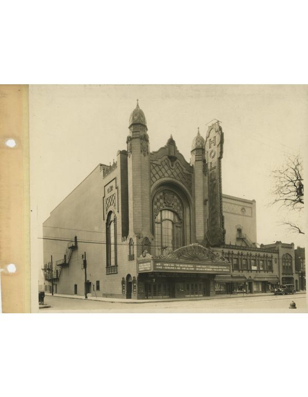 original set of 8 x 10 graven and mayger 1928 photographic images of detroit's holywood theater 