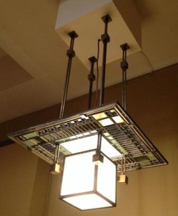 St. Louis Art Museum to buy $825,000 Frank Lloyd Wright chandelier