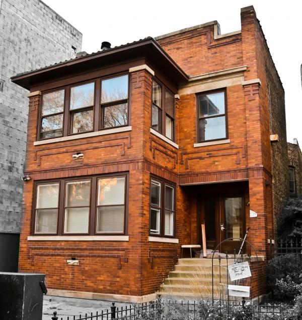 remarkably intact c. 1915 chicago prairie style brick two-tone brick house on burling street bulldozed today