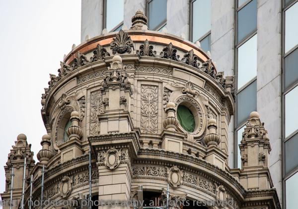 latest photographic images of jewelers' building ongoing exterior restoration